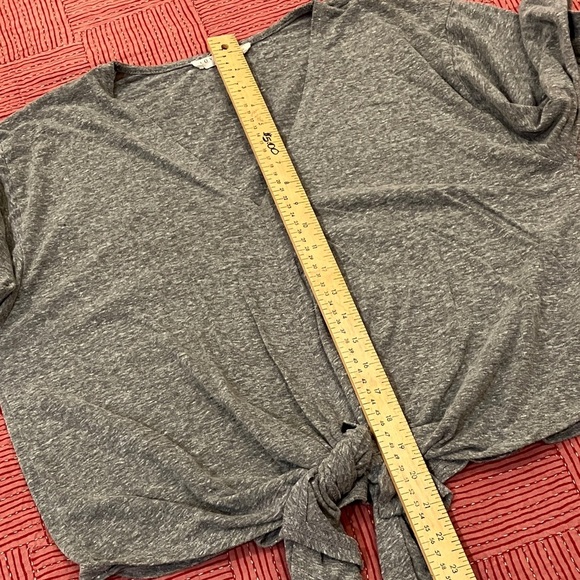 Lovestitch women’s medium Heather Gray Tie-Front Blouse - Picture 6 of 10